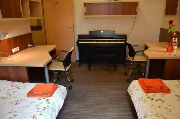 Dom Studencki Akademia Muzyczna Hostel Krasków Εξωτερικό φωτογραφία